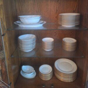 Noritake Bone China 6124 Richmond Gold Rim Dinner 12 Piece Setting 91 Pieces